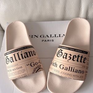 NIB John Galliano NUDE Gazette sea sandals size 38(7)